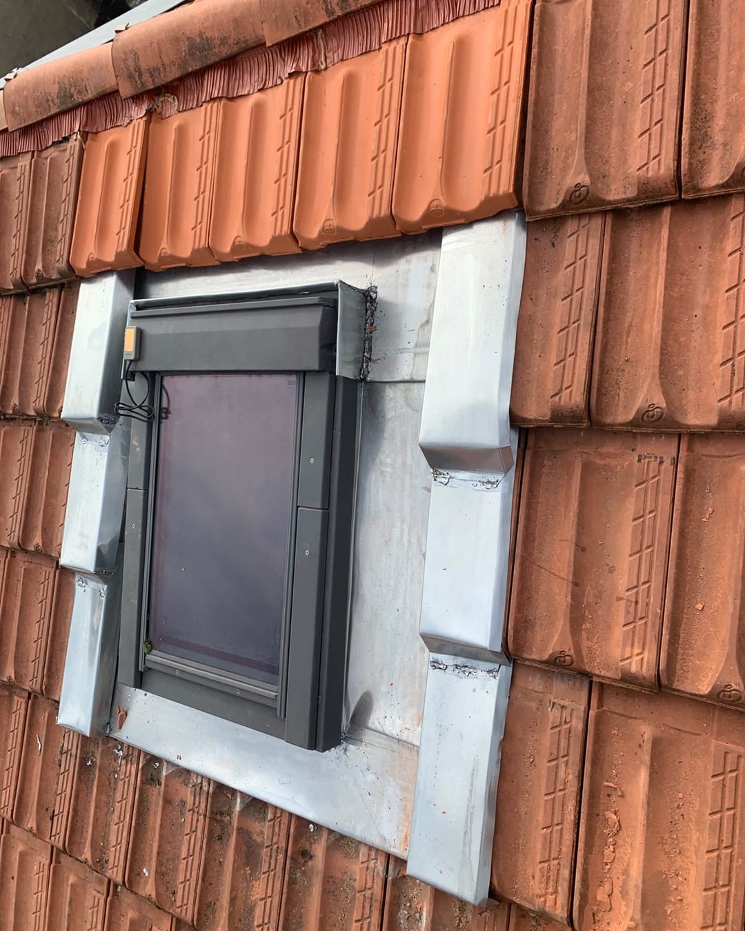 Fenêtre de toit, habillage zinc refait